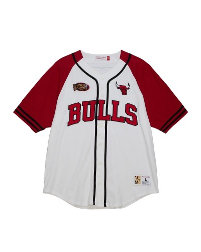 Camiseta beisbolera Mitchell & Ness NBA Practice Day Button Front Chicago Bulls white red