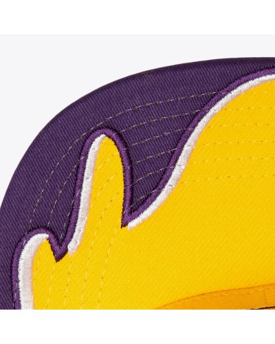 Gorra plana snapback Mitchell & Ness Los Angeles Lakers Rising Tide nba yellow purple