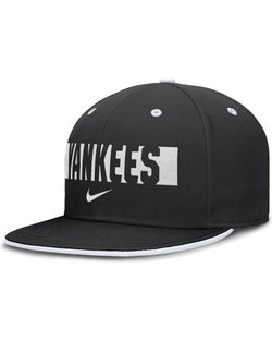Gorra cerrada Nike New York Yankees black white