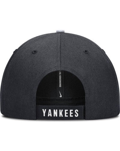 Gorra curva ajustable niños Nike New York Yankees black